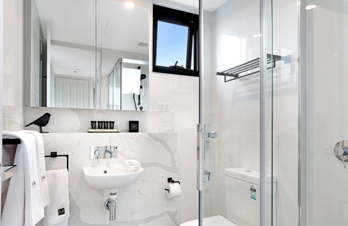 Caulfield North Apartment | BRAND NEW! 1 Bed 1 Bath Apartment in Caulfield North