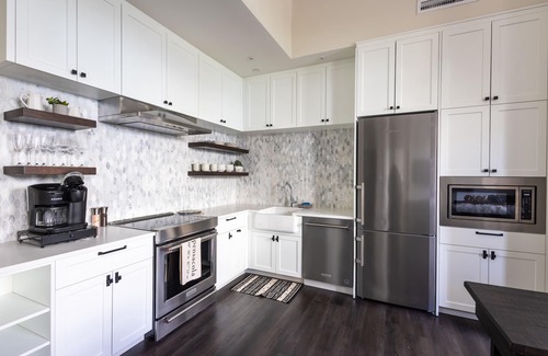 Downtown Condo | Brand New 2/2 condo loft in the middle of Everything !