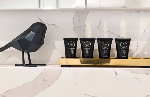 Caulfield North Apartment | BRAND NEW! 2 Bed 1 Bath Apartment in Caulfield North