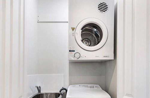 Caulfield North Apartment | BRAND NEW! 2 Bed Deluxe Apartment in Caulfield North