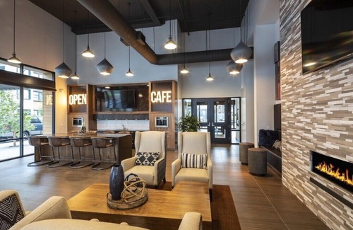 Menlo Park Apartment | Brand New Anton Menlo Luxury Studios with Great Onsite Amenities
