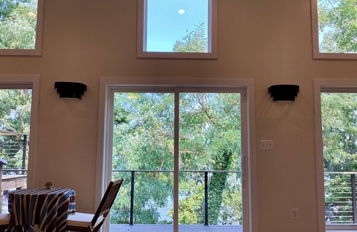 Riva Apartment | Brand new beautiful in-law suite loft above garage with river View