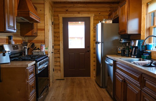 Frankfort Cabin | Brand new, beautiful log cabin in the heart of bourbon and horse country.