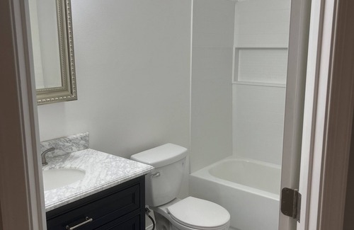 Danville Apartment | BRAND NEW.EVERYTHING IS IN WALKING DISTANCE