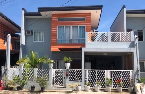 Davao House | Brand New Home- 2 Minutes from Davao International oairport- Free Wifi