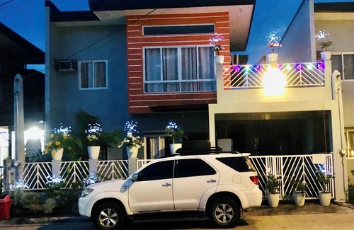 Davao House | Brand New Home- 2 Minutes from Davao International oairport- Free Wifi