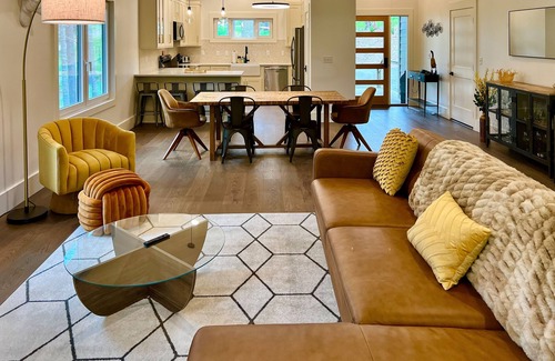 Weaverville House | Brand-new home near Weaverville with game room, private hot tub, firepit, & BBQ