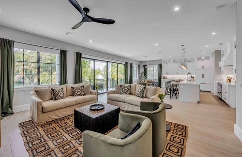 Bradenton Beach House | Brand New Luxury Home, Rooftop Deck, Pool - The Mystical Rose