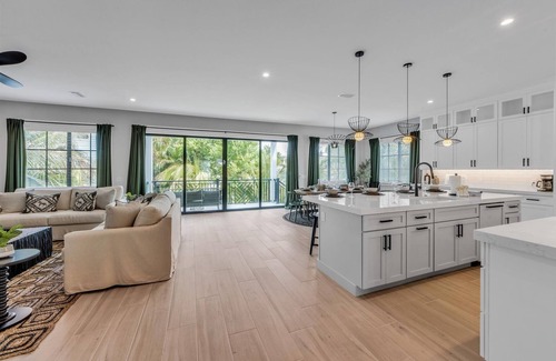 Bradenton Beach House | Brand New Luxury Home, Rooftop Deck, Pool - The Mystical Rose