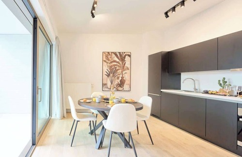 Drie Linden Apartment | Brand New & Modern 1 Bedroom Apt