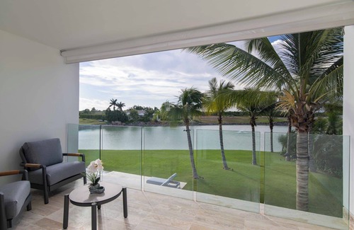 Casa de Campo Villa | Brand New & Modern 5Bdr Villa @ CDC! Pool, Jacuzzi and BBQ