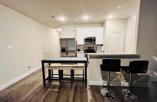 Conroe House | Brand new modern cozy enclave in Conroe awaits you.