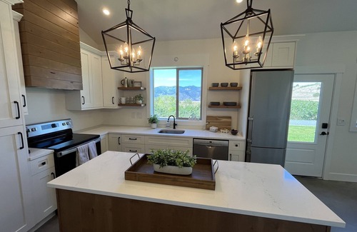 Manson House | Brand NEW Modern Farm-House Style Private Getaway