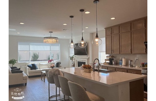 Temecula House | Brand new private bedroom with bathroom, near wine country, monthly rental only.