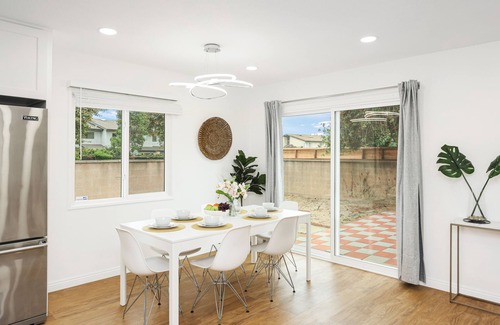 Riverview West House | Brand New Remodeled 4 Bedroom House by Disneyland