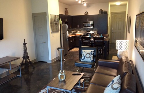 Waco Apartment | Brand New Residence Close to Baylor and Magnolia Market