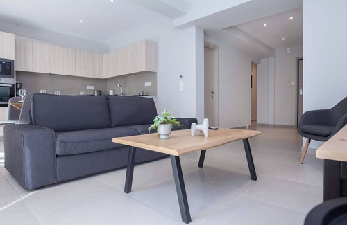 Kypseli Apartment | Brand New Spacious 3 Bd Home in Trendy Kipseli