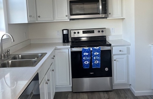 Salvo Cottage | Brand New Stunning Beach House - pets welcome!