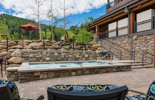 Purgatory House | Brand New Townhome Across from Purgatory - Great Views - Shuttle