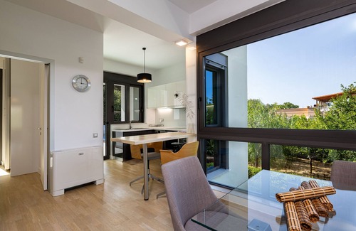 Daratsos Villa | Brand new villa ☆ Private pool ☆ 5 min from famous beaches ☆ Kid's playroom !