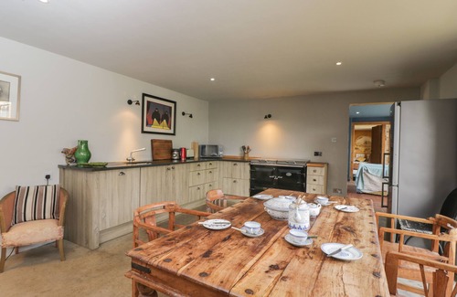 Malmesbury Cottage | Brandeers Long Barn