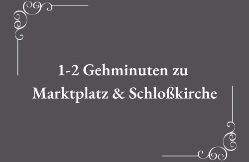 Lutherstadt Wittenberg Apartment | Brandneu - Fewo Sweethome mitten in Lutherstadt Wittenberg - ruhige Seitenstraße - eigener Parkplatz - Einkaufen, Restaurants & Schlosskirche 2 Min zu Fuß - Waschmaschine - Smart-TV - vollausgestattet
