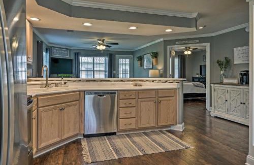 Table Rock Apartment | Branson Condo Pool Access, Near Table Rock Lake!