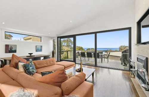 Lorne House | Breakers 4