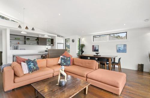 Lorne House | Breakers 4