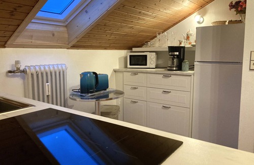 Solnhofen Apartment | Breakfast with a view of one of Bavaria's most beautiful geotopes