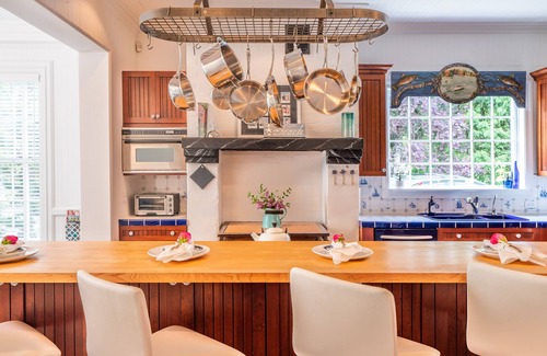 Mattituck House | Breakwater Estate… perfect for Large Group Getaways!