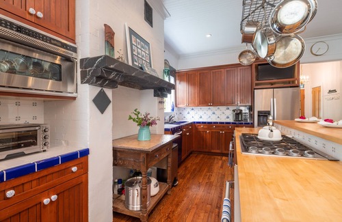 Mattituck House | Breakwater Estate… perfect for Large Group Getaways!