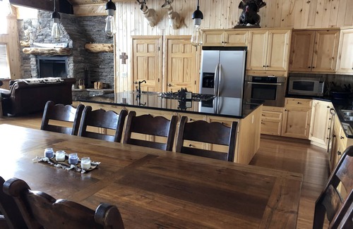 Lazear Cabin | Breath-taking Rural Retreat In Western Colorado