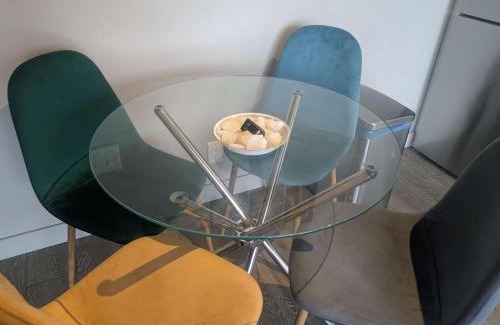 Connaught Apartment | Breath Taking View for 4Guest DTskyline-22nd Floor