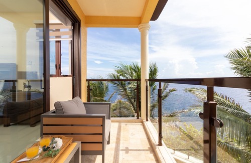 Tower Isle Villa | Breathaking Luxury Cliffside Villa
