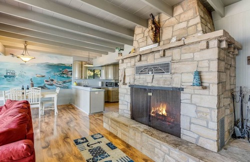 Rio del Mar House | Breathtaking Beach Front House - Steps to the Sand