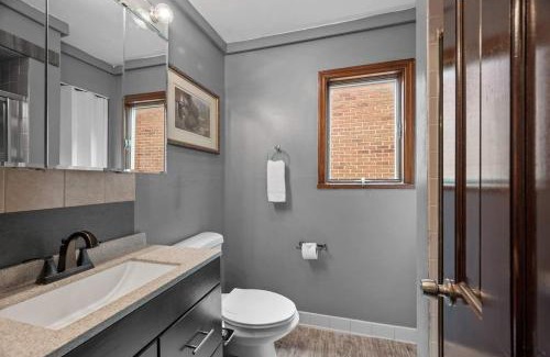Mount Washington Apartment | Breathtaking City View 1 Bed Stylish & Serene