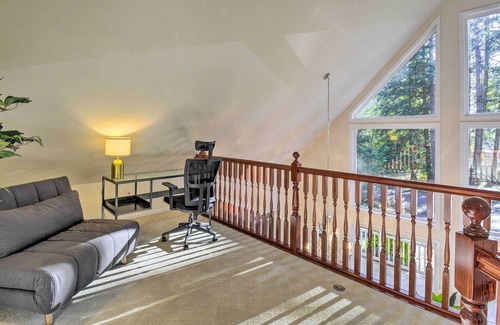 Hansville Cabin | Breathtaking Hansville Cabin w/ Fire Pit!