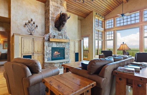 Tetonia House | Breathtaking River Rim Ranch