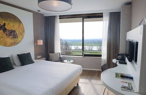 Wageningen Hotel | Breathtaking Stay w/Spa & Scenic Surroundings | Local Dining & Nature Spots