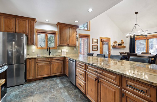 Blue River Villa | Breckenridge 43 - Three Bedroom Villa, Sleeps 8