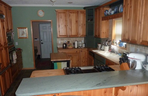 Breckenridge Heights House | Breckenridge Retreat, quiet, pet friendly, beautiful views, gourmet kitchen