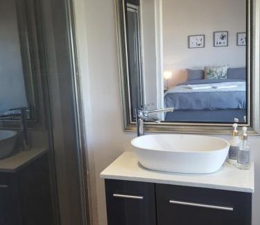 L'Agulhas House | Breeze in