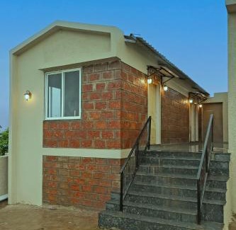 Panhala Hotel | Breeze Resort Panhala , Swimming Pool, Just 5 Minutes From Panhala!