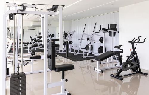 Mandurriao Apartment | Breezy Balcony View 2BR Unit