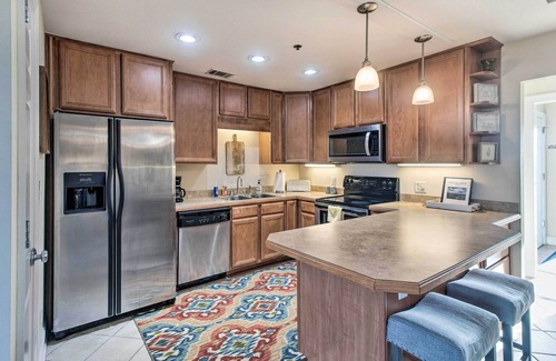 Darien Condo | Breezy Darien Condo w/Tranquil Marsh Views!