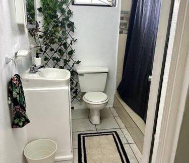 Bois d'Orange Apartment | Breezy Lucian Bliss