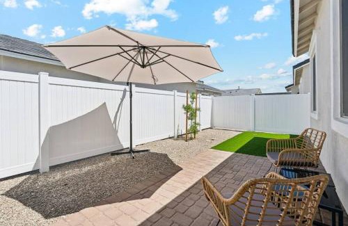 Casa Grande Apartment | Breezy Modern House in Casa Grande with Pool,BBQ