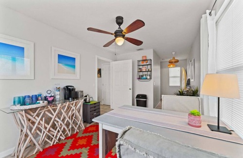 Jacksonville Beach Condo | Breezy Retreat!Walk to Beach!Bikes!Near Mayo too!