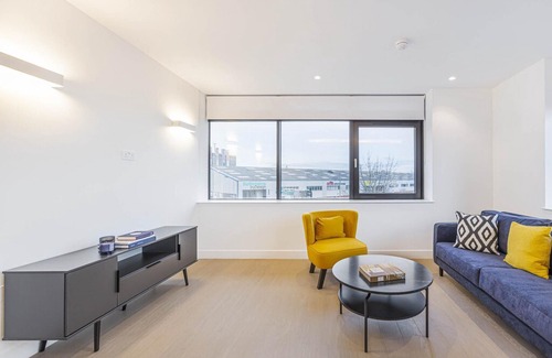 London Borough of Hounslow Apartment | Brentford - Standard 1 bed